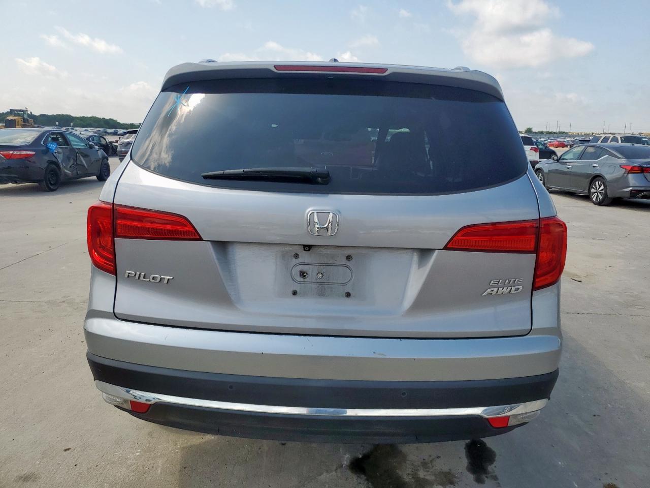 2017 Honda Pilot Elite VIN: 5FNYF6H0XHB049132 Lot: 65056885