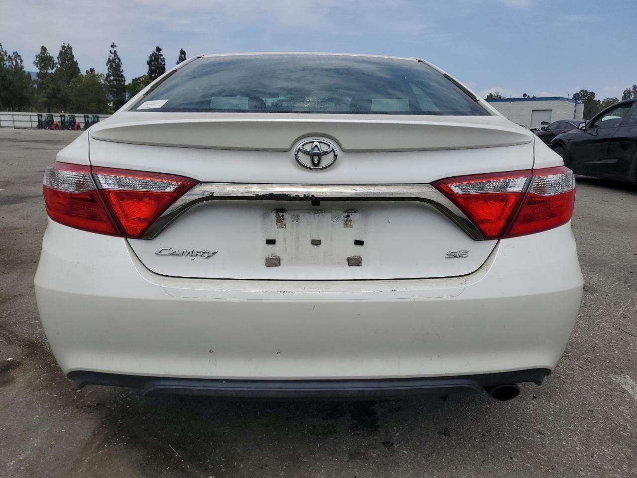2015 Toyota Camry Le VIN: 4T1BF1FK0FU924747 Lot: 65450475