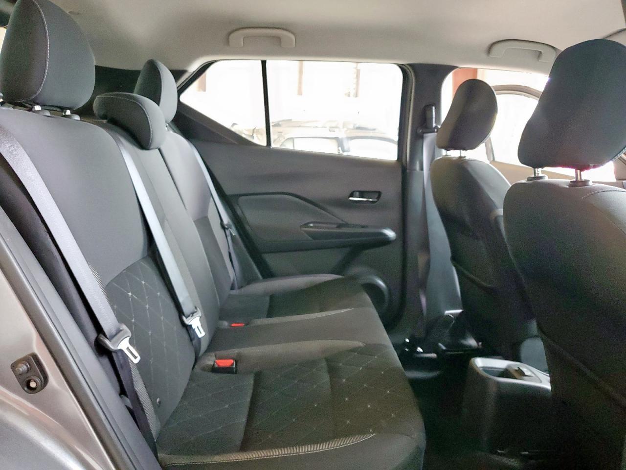 2019 Nissan Kicks S VIN: 3N1CP5CU1KL555617 Lot: 63334285