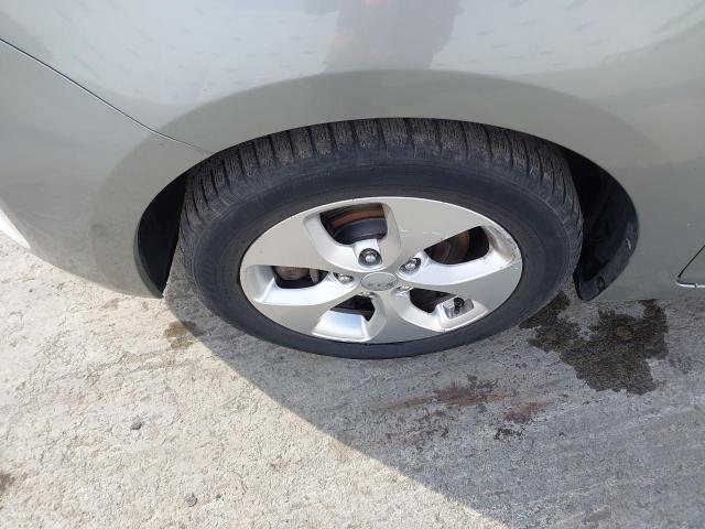 2015 KIA CARENS 2 C