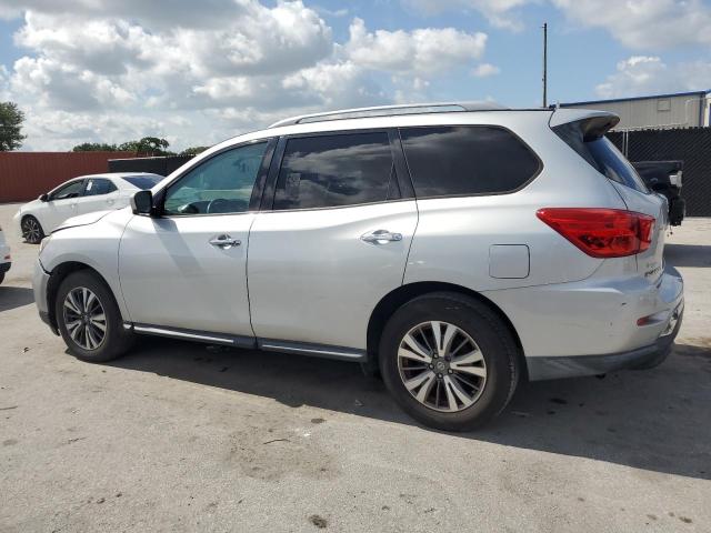  NISSAN PATHFINDER 2018 Srebrny