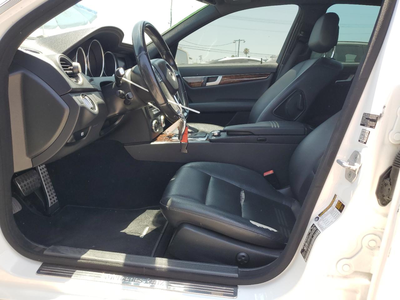 2014 Mercedes-Benz C 250 VIN: WDDGF4HB0EA949128 Lot: 63638095