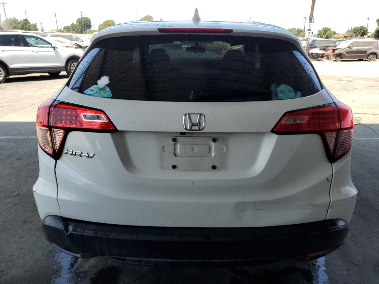 2017 Honda Hr-V Lx VIN: 3CZRU5H38HM727302 Lot: 65278535