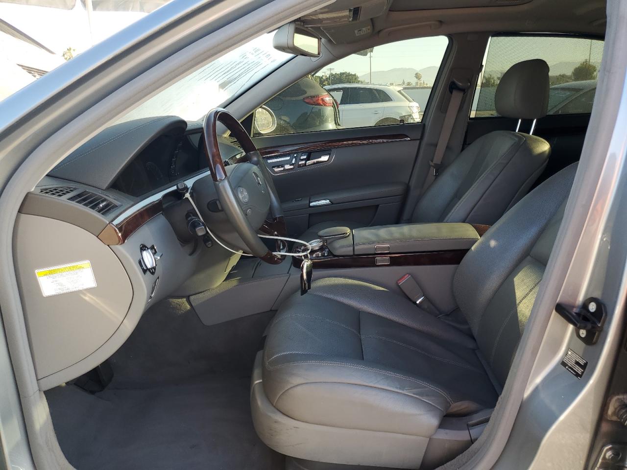 2007 Mercedes-Benz S 550 VIN: WDDNG71X47A057592 Lot: 63802215