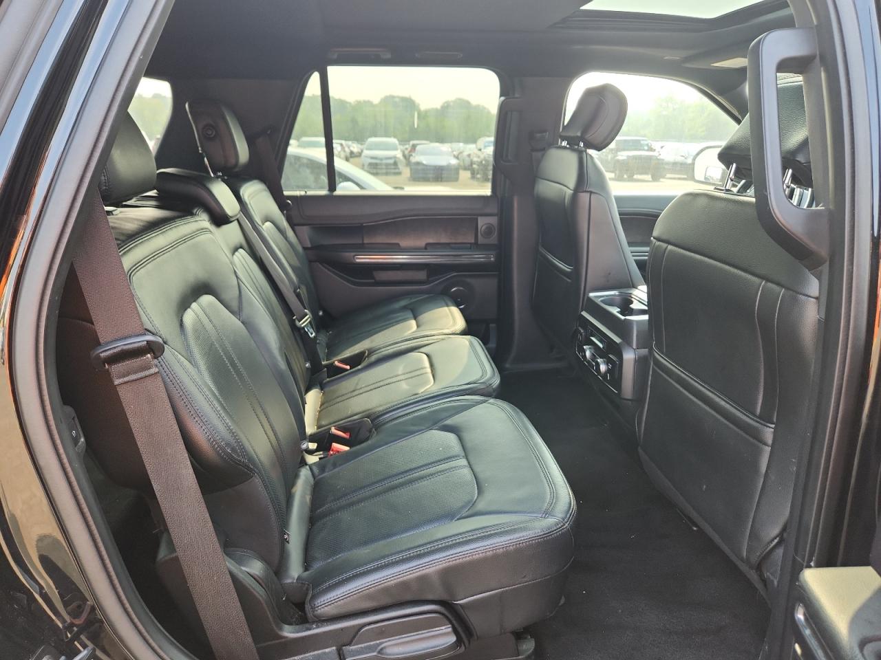 1FMJU2AT7JEA23126 2018 Ford Expedition Limited