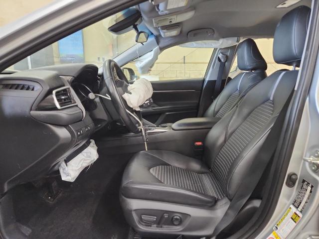  TOYOTA CAMRY 2018 Silver