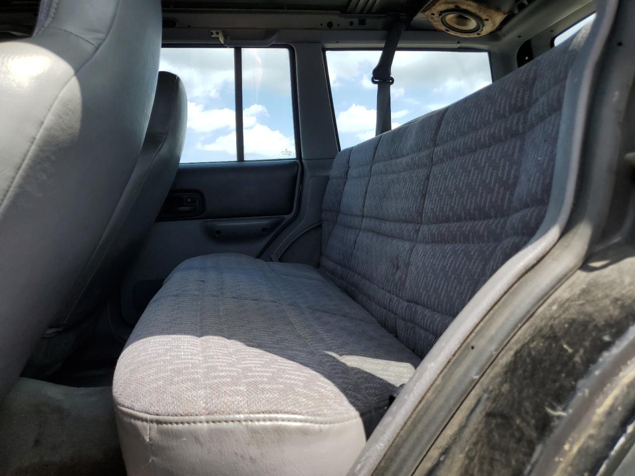 1998 Jeep Cherokee Sport VIN: 1J4FJ68S2WL216269 Lot: 63494795