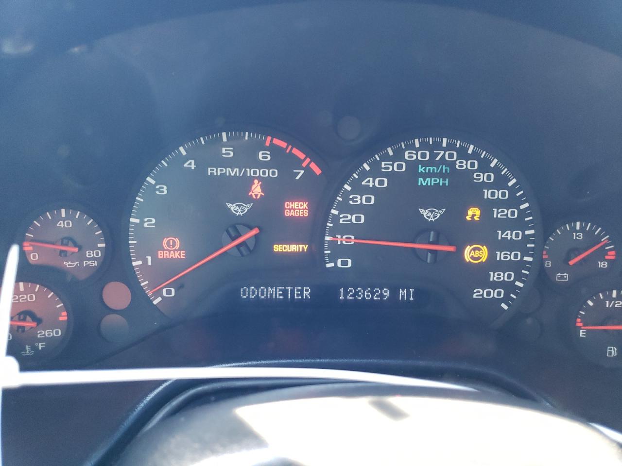 2004 Chevrolet Corvette VIN: 1G1YY32G945104477 Lot: 65017305