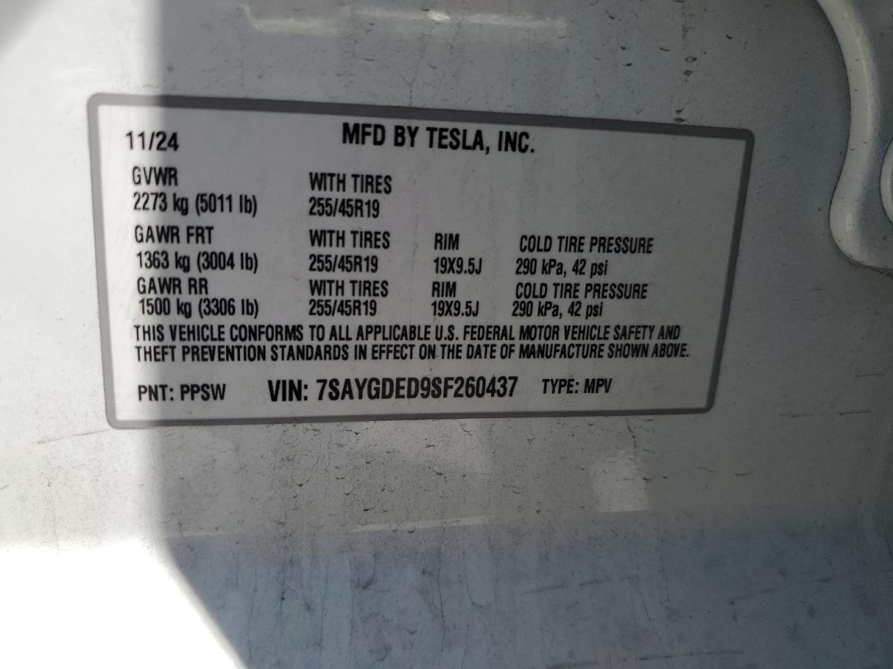 2025 Tesla Model Y VIN: 7SAYGDED9SF260437 Lot: 66044185