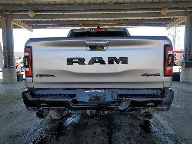  RAM 1500 2020 Srebrny