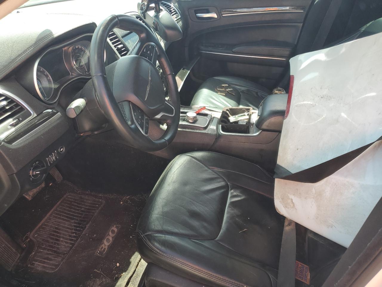 2016 Chrysler 300 Limited VIN: 2C3CCAAG8GH313751 Lot: 85681585