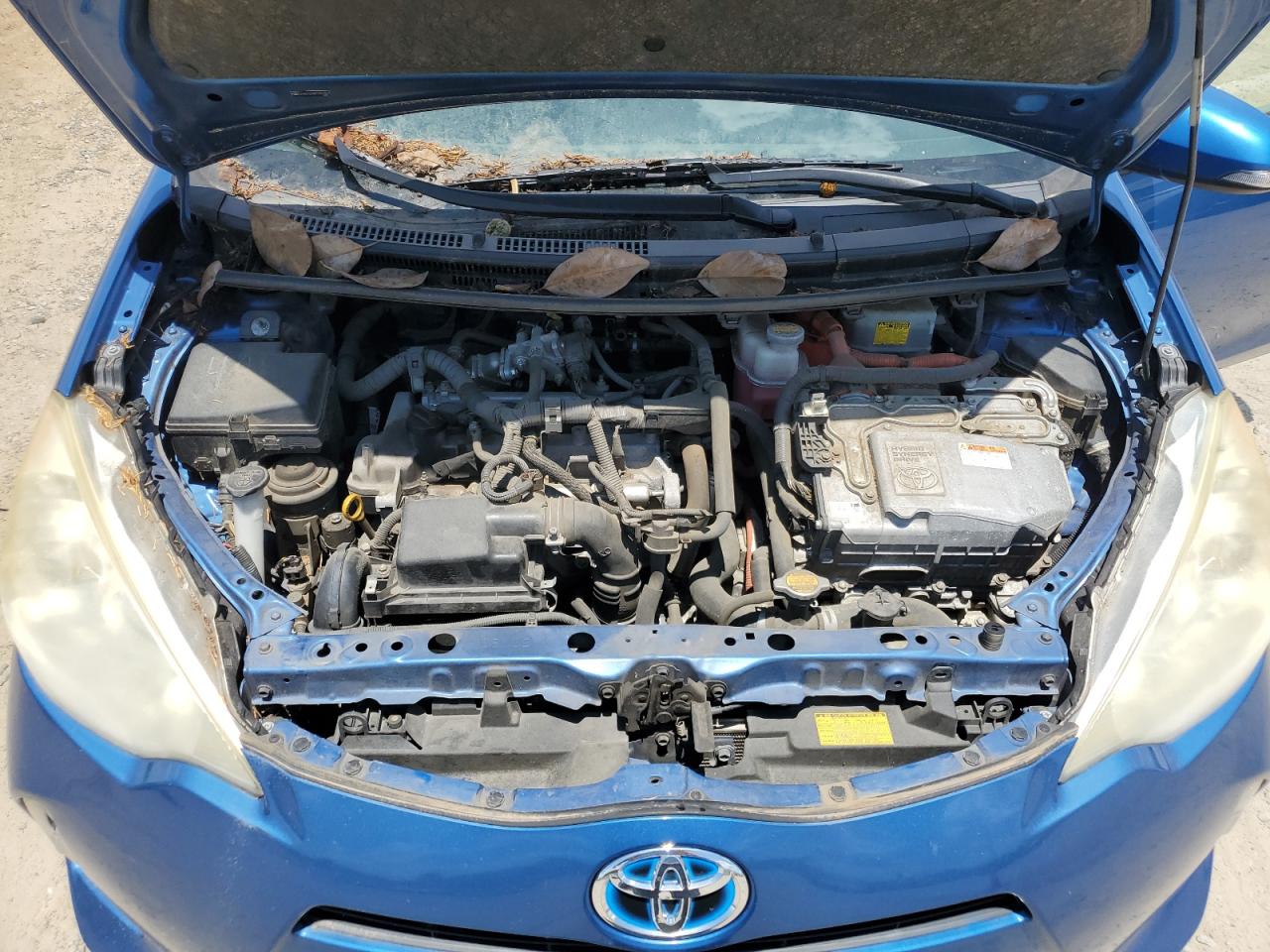 2013 Toyota Prius C VIN: JTDKDTB34D1057453 Lot: 64101675
