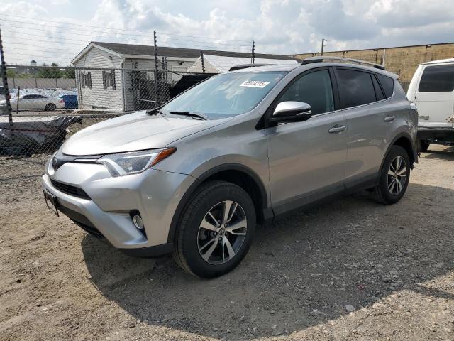  TOYOTA RAV4 2018 Srebrny