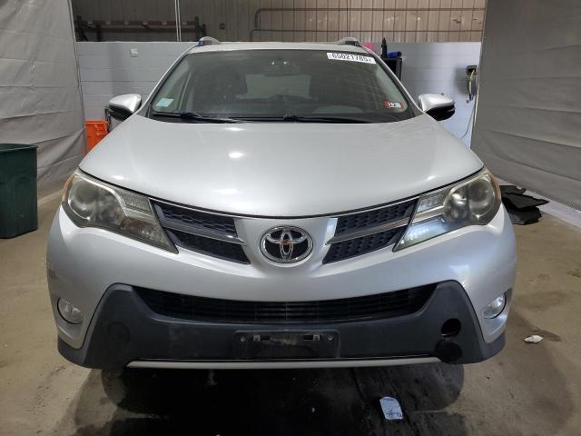  TOYOTA RAV4 2015 Srebrny