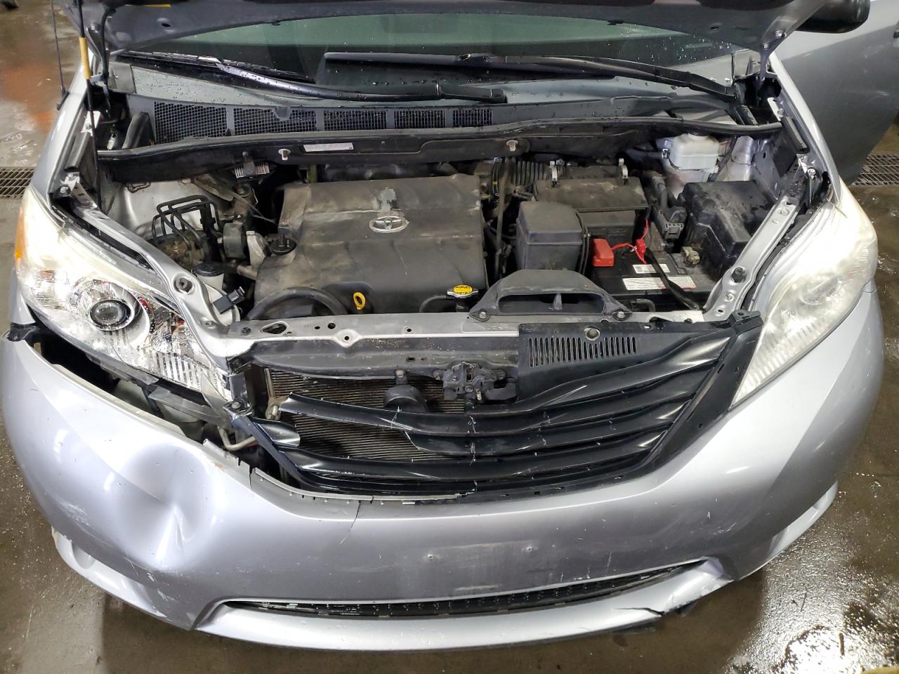 2012 Toyota Sienna VIN: 5TDZK3DC3CS240569 Lot: 63664415