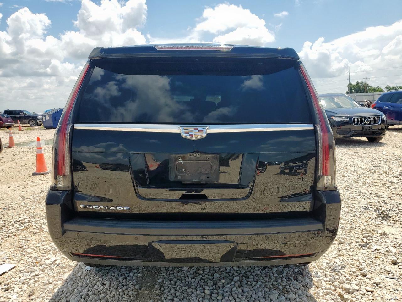 2017 Cadillac Escalade Platinum VIN: 1GYS4DKJ2HR348460 Lot: 63982625