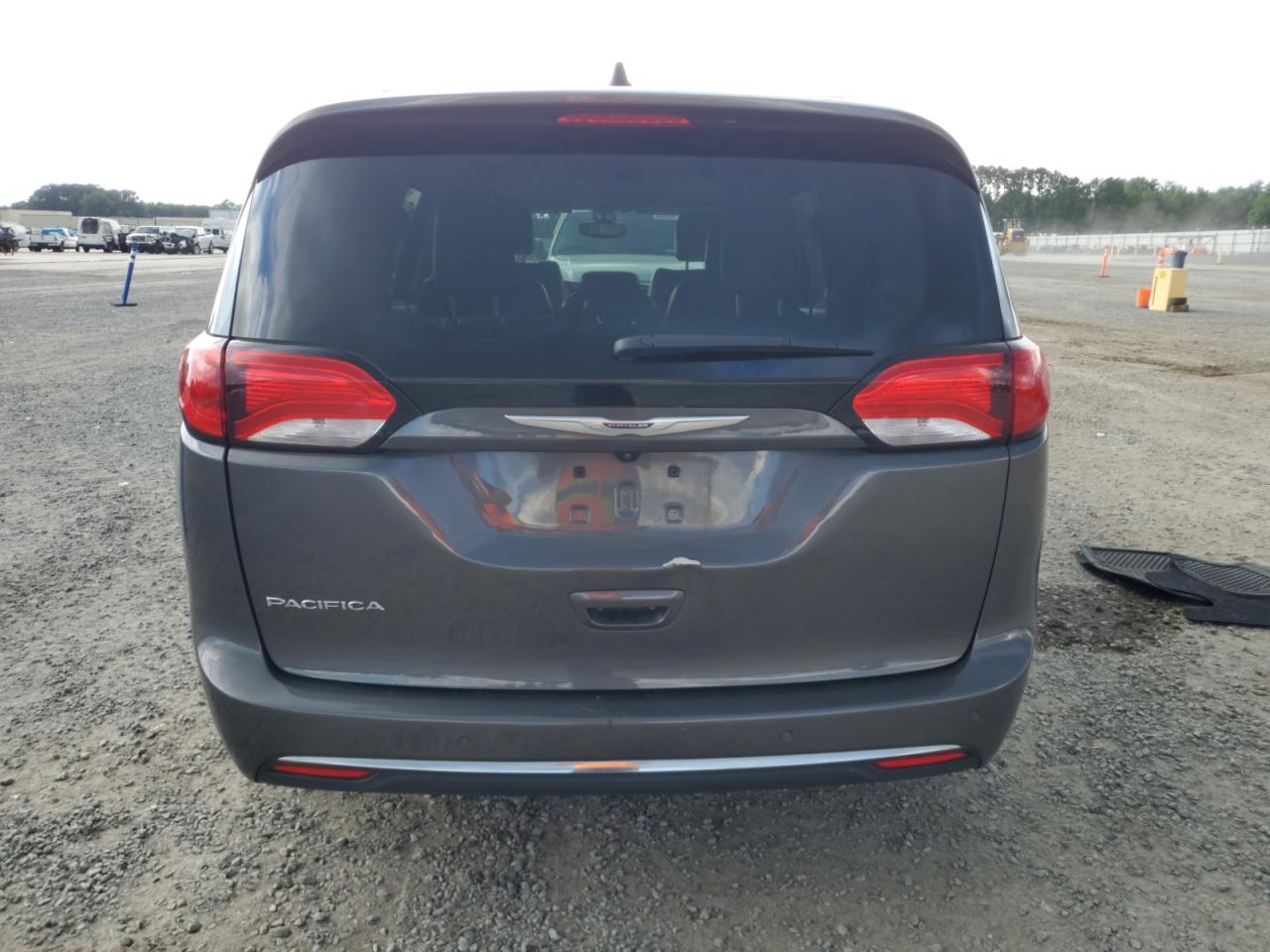 2019 Chrysler Pacifica Touring L VIN: 2C4RC1BG5KR523893 Lot: 65163955