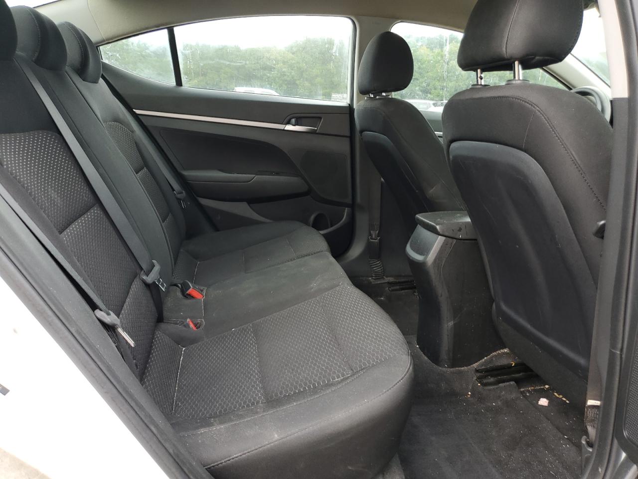2019 Hyundai Elantra Se VIN: 5NPD74LF2KH405366 Lot: 64503105