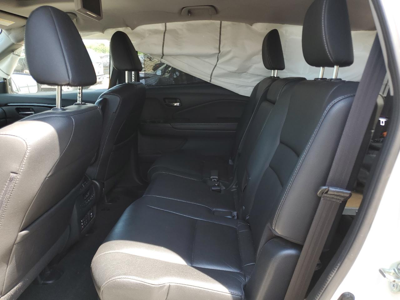 2017 Honda Pilot Touring VIN: 5FNYF6H92HB029990 Lot: 65631115
