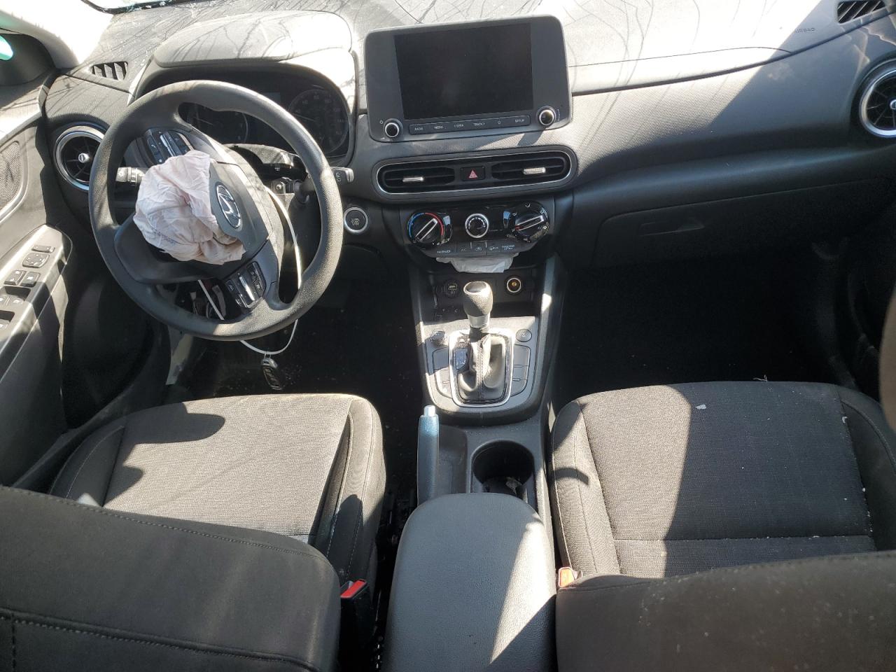 2022 Hyundai Kona Sel VIN: KM8K6CAB0NU808143 Lot: 62771295
