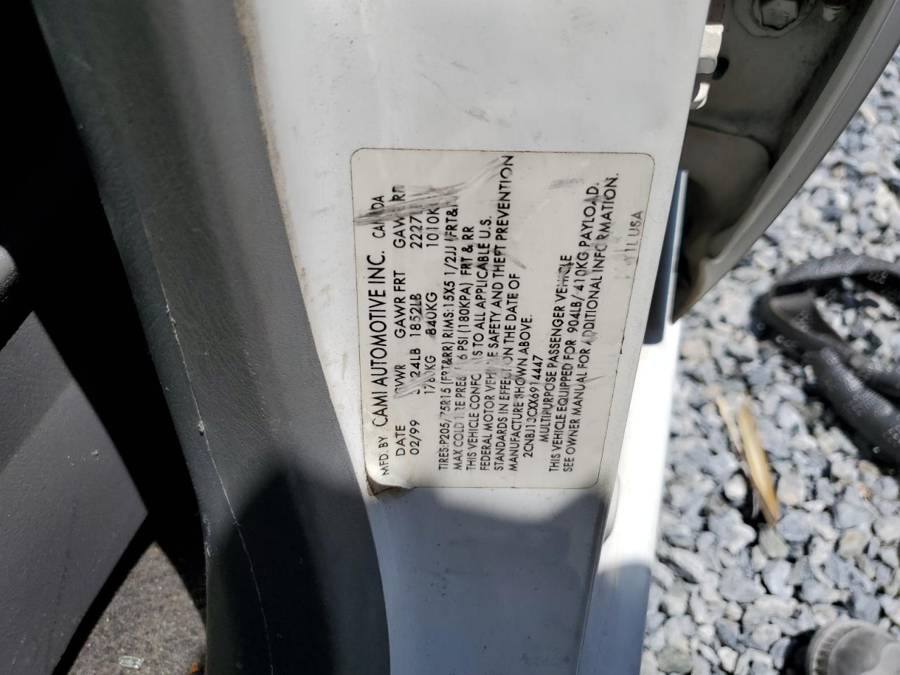 1999 Chevrolet Tracker VIN: 2CNBJ13CXX6914447 Lot: 64100275