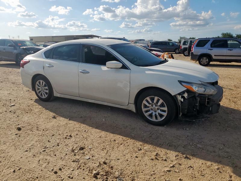  NISSAN ALTIMA 2018 Biały