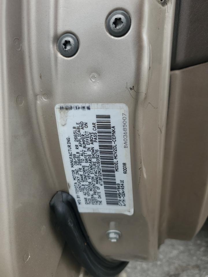 2000 Toyota Camry Le VIN: 4T1BF22K0YU935276 Lot: 64395435