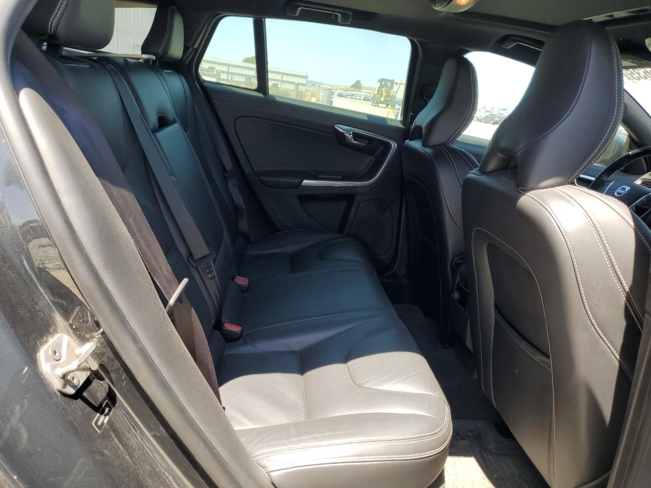 2015 Volvo V60 Premier+ VIN: YV126MEC7F1208374 Lot: 61755635