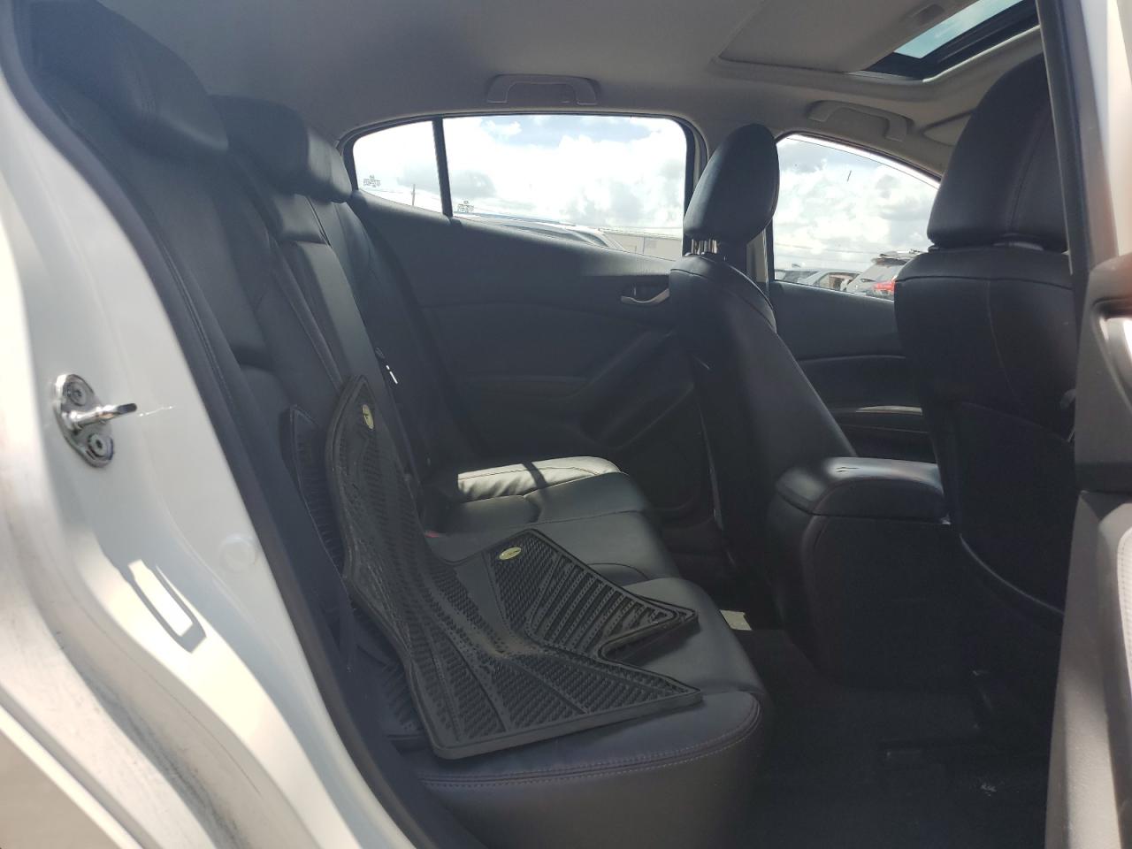 2014 Mazda 3 Grand Touring VIN: JM1BM1M75E1101806 Lot: 64540485