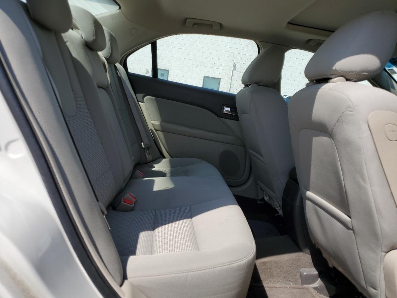 2010 Ford Fusion Se VIN: 3FAHP0HA2AR403142 Lot: 65184365