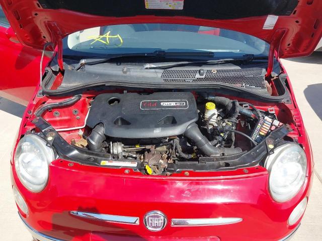 2011 FIAT 500 LOUNGE S-A 