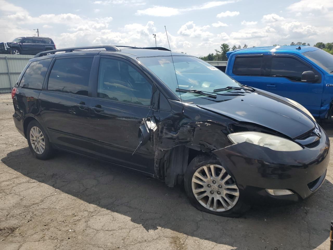 2010 Toyota Sienna Xle VIN: 5TDYK4CC0AS303059 Lot: 65904455