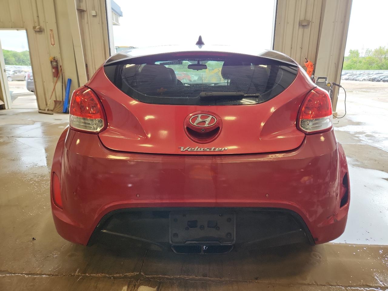 2013 Hyundai Veloster VIN: KMHTC6AD1DU167261 Lot: 63744355