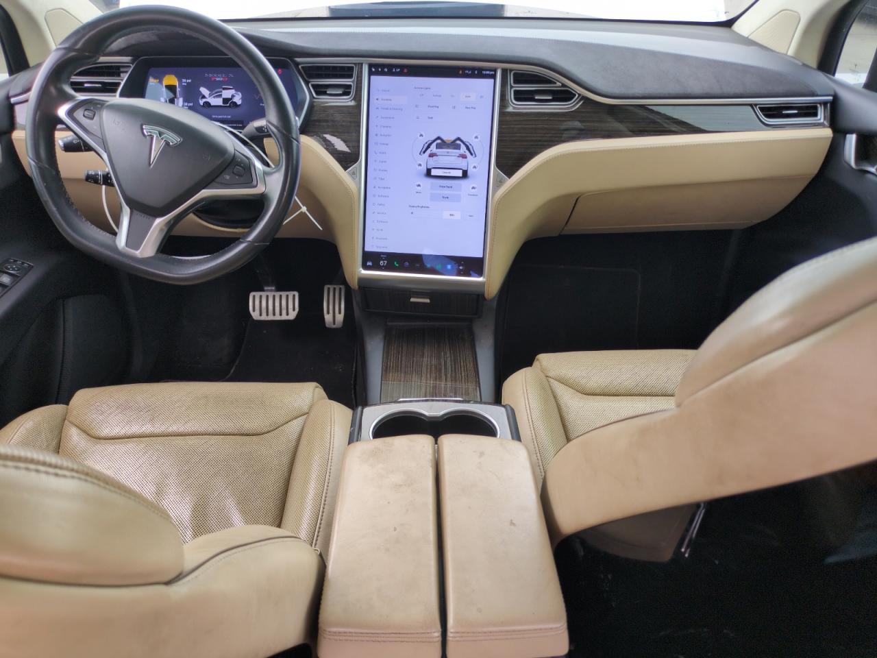 2016 Tesla Model X VIN: 5YJXCAE49GF003613 Lot: 63621455