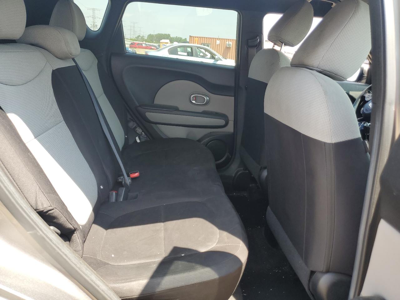 2016 Kia Soul VIN: KNDJN2A29G7239470 Lot: 65910315
