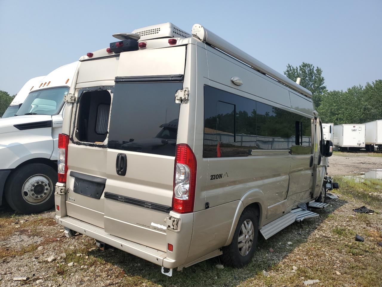 2015 Ram Promaster Cargo Van gold null flexible 3C6URVJG1FE511899 photo #4