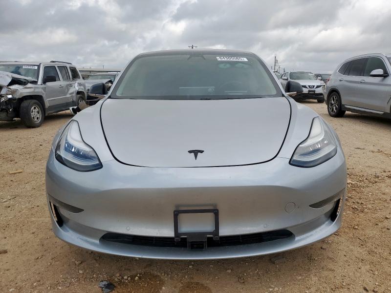  TESLA MODEL 3 2018 Srebrny