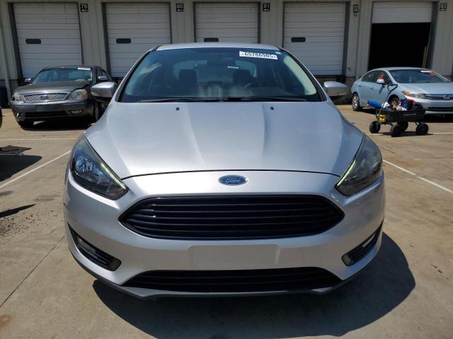  FORD FOCUS 2018 Серебристый