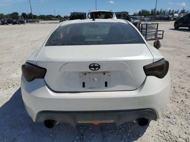  TOYOTA SCION 2013 Biały