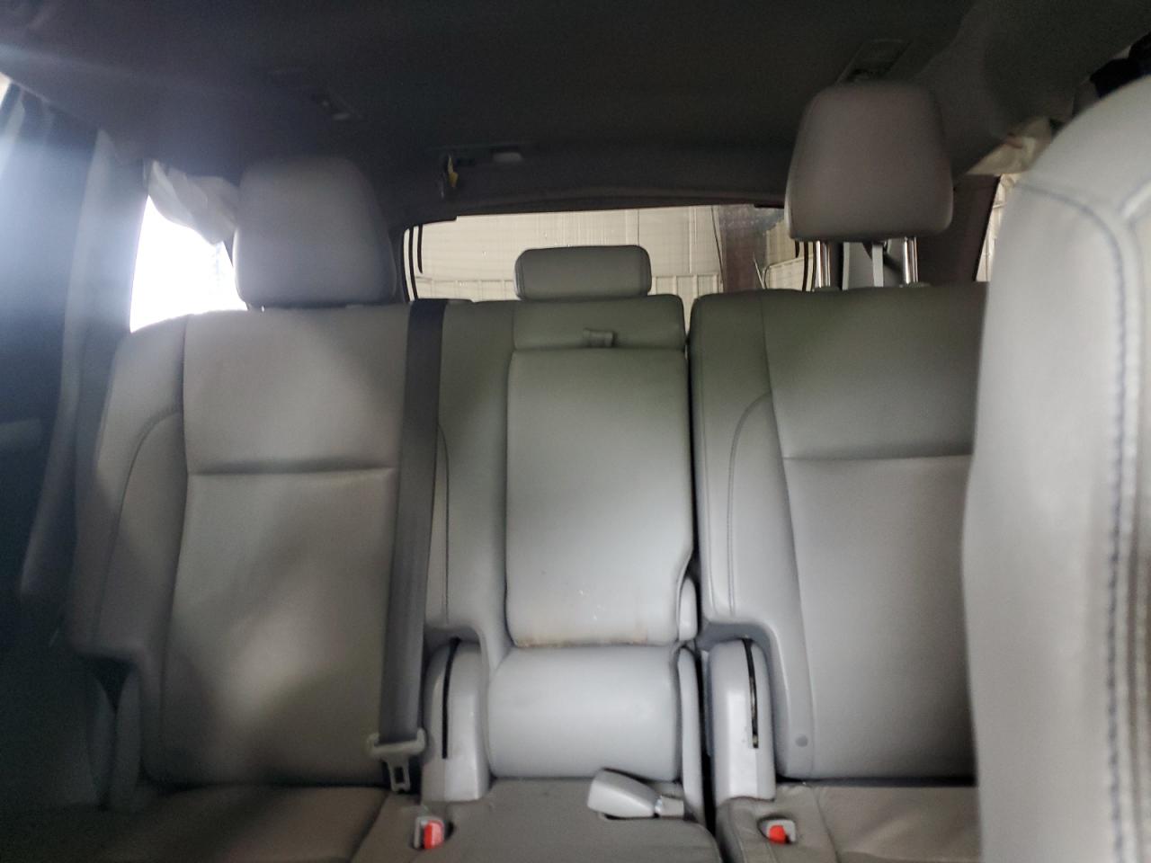 2016 Toyota Highlander Xle VIN: 5TDJKRFH8GS320657 Lot: 64727765