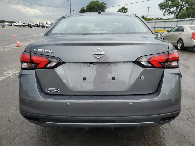  NISSAN VERSA 2024 Szary