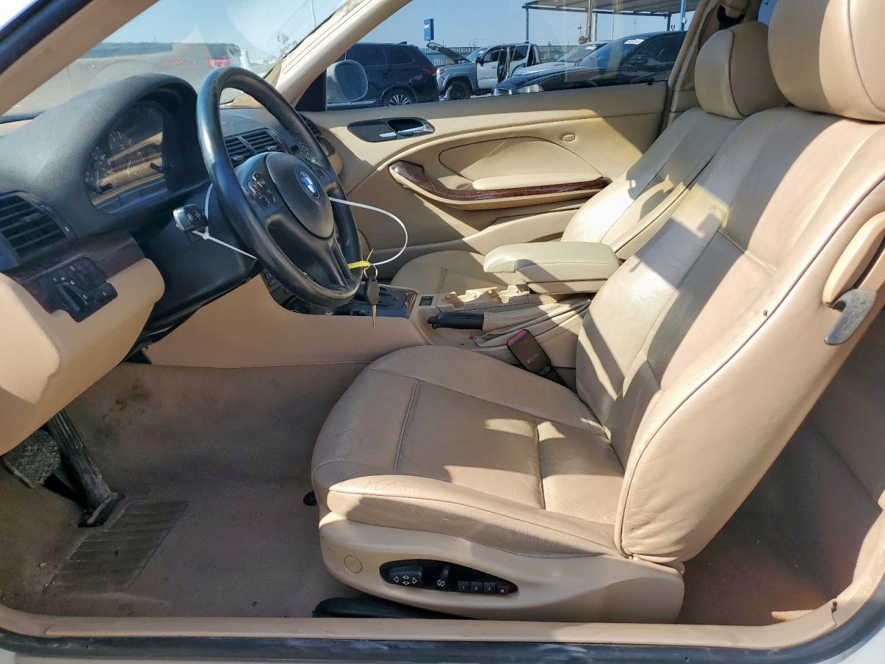 2002 BMW 325 Ci VIN: WBABN334X2PG55206 Lot: 64010135