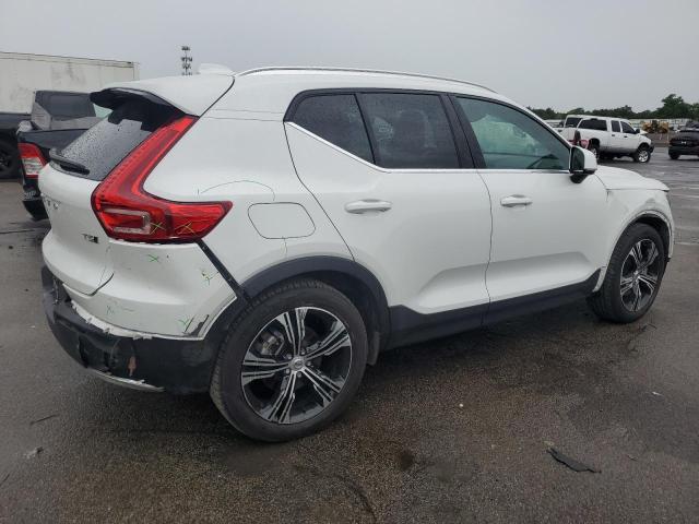  VOLVO XC40 2022 Белы