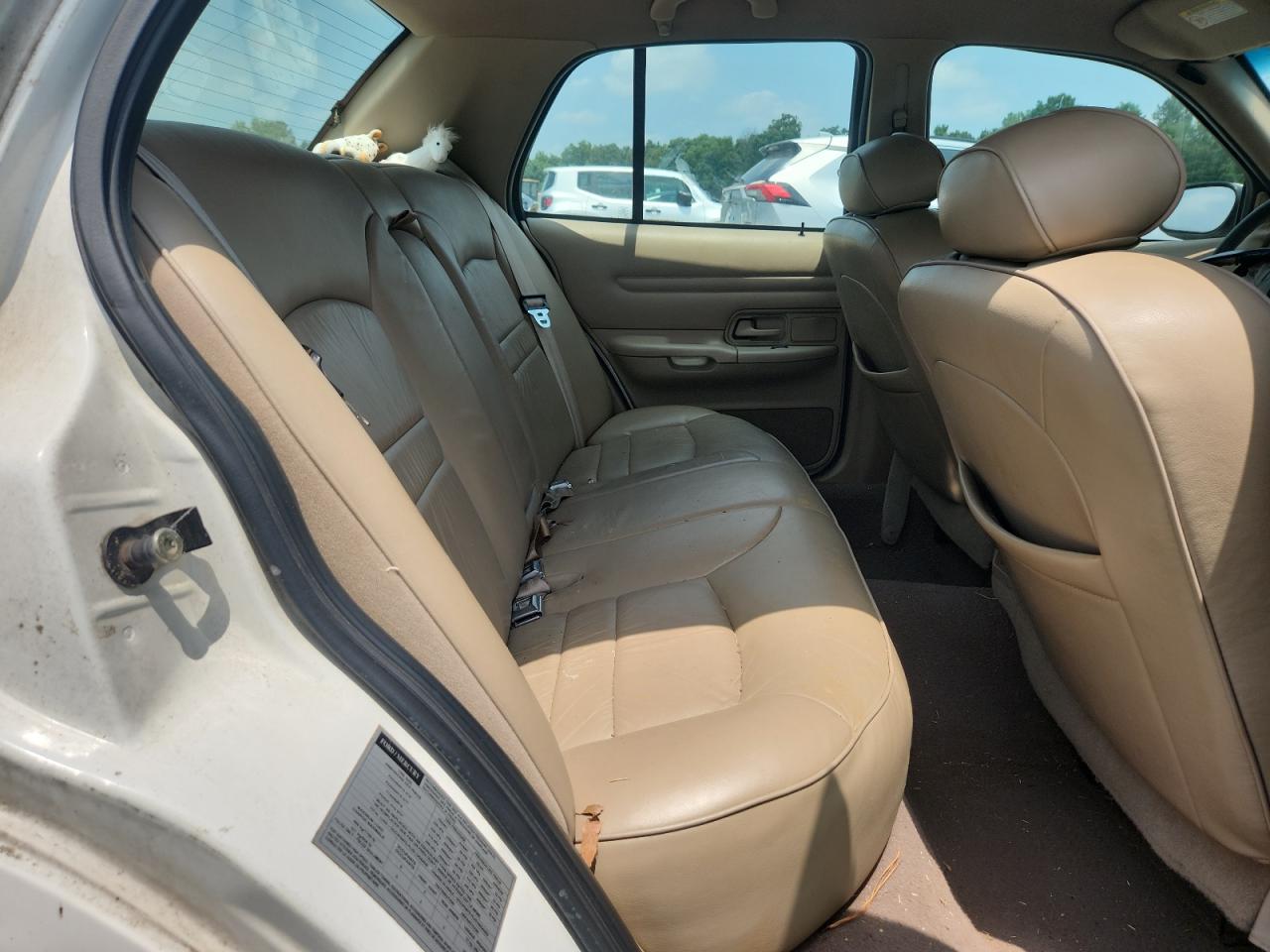 2000 Ford Crown Victoria Lx VIN: 2FAFP74W7YX187933 Lot: 64244055