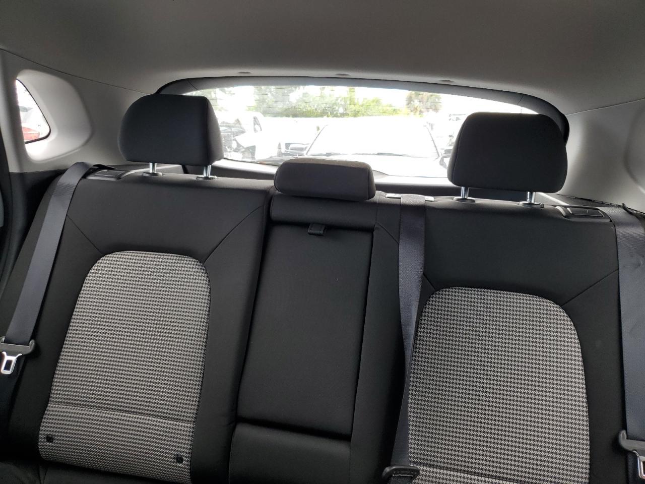 2019 Hyundai Kona Se VIN: KM8K1CAA8KU213834 Lot: 81049135