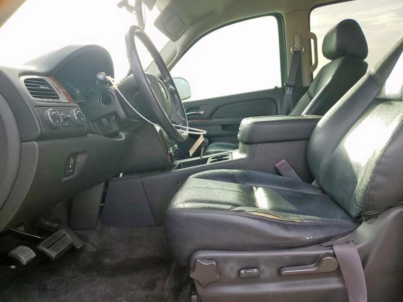  CHEVROLET TAHOE 2014 Silver