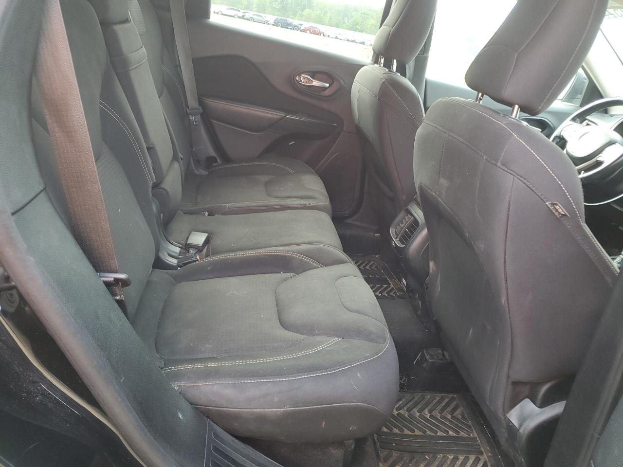 2015 Jeep Cherokee Latitude VIN: 1C4PJLCS9FW643687 Lot: 66449525