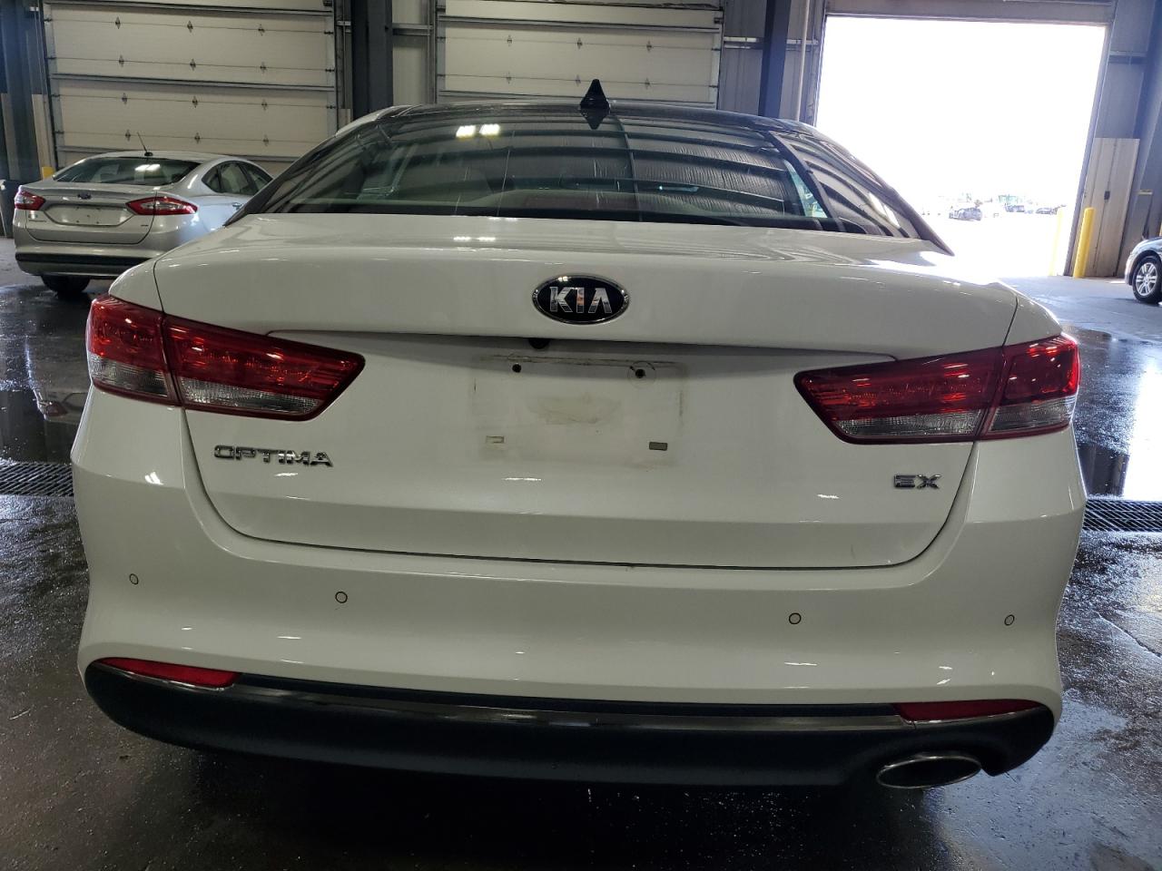 2016 Kia Optima Ex VIN: 5XXGU4L36GG056307 Lot: 63011895