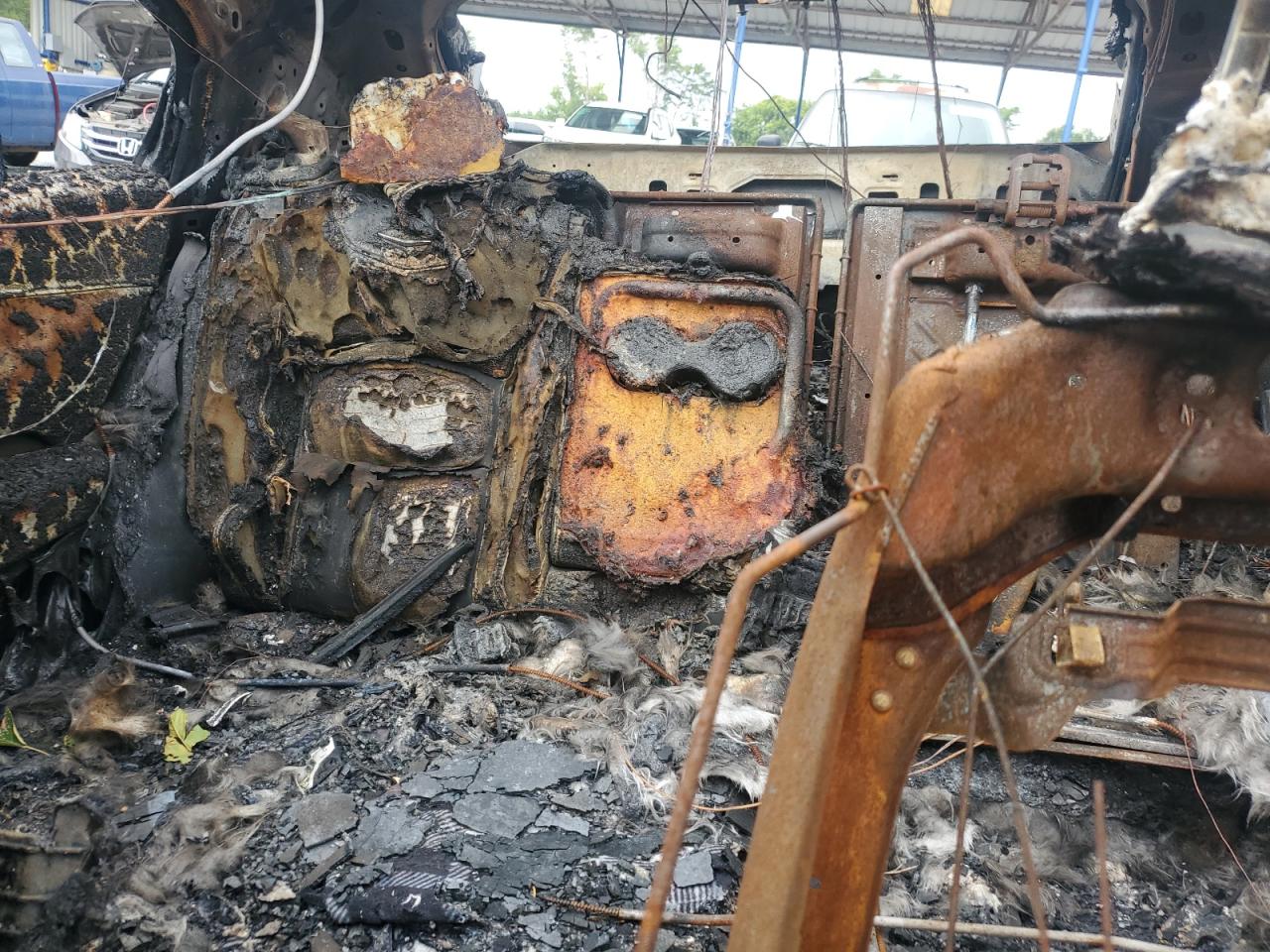 2024 Cadillac Xt4 Premium Luxury VIN: 1GYFZCR44RF252782 Lot: 69357465