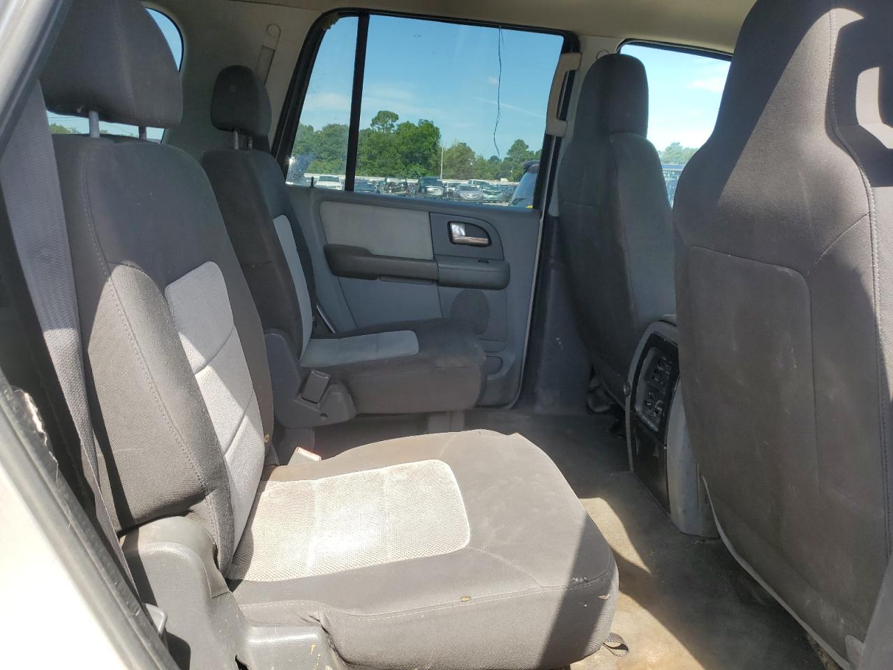 2004 Ford Expedition Xlt VIN: 1FMRU15W04LA66823 Lot: 64601835